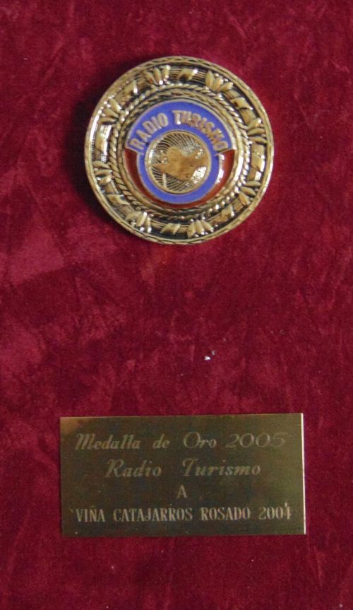 Medalla de Oro 2005 Radio Turismo a Vi�a Catajarros Rosado 2004